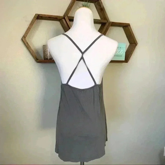 Aerie grey cross cross hater tank top - Picture 4 of 5